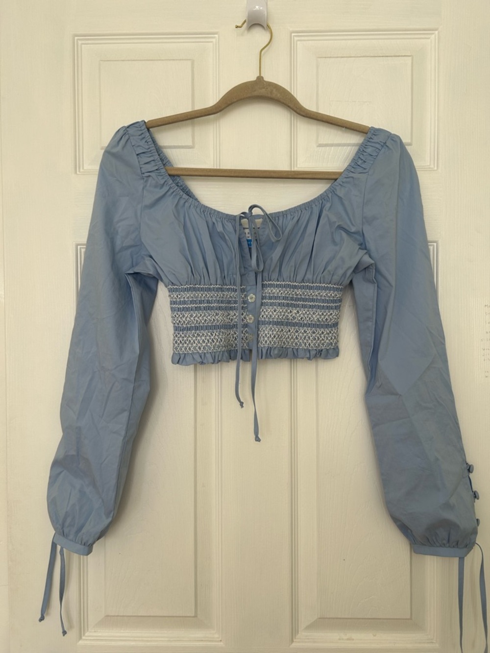 Cartolina Nantucket Smocked Cropped Blouse
